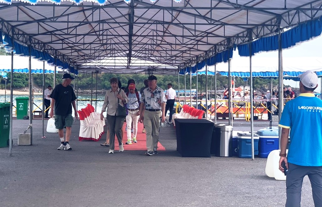Nha Trang liên tục đón 3 du thuyền quốc tế Nha Trang liên tục đón 3 du thuyền quốc tế