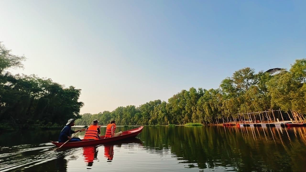 Một chiều chớm xuân.