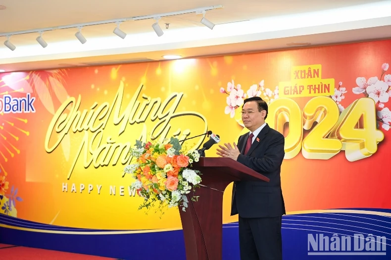 Chủ tịch Quốc hội Vương Đình Huệ: Cần thiết tăng vốn để Co-opBank hoàn thành tốt nhiệm vụ của mình ảnh 2