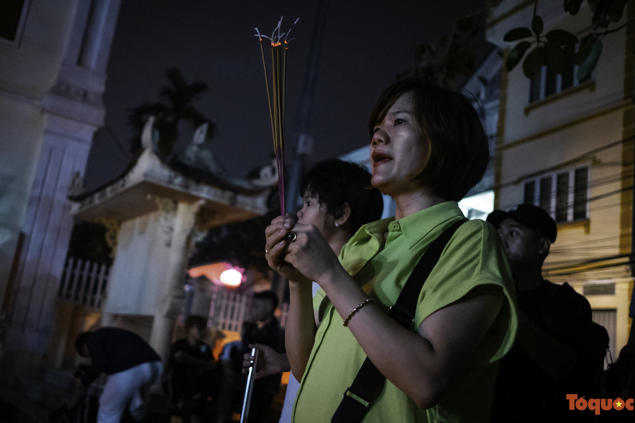 Lễ rước lửa cầu may mắn đầu năm của người dân làng An Định - Ảnh 11. Lễ rước lửa cầu may mắn đầu năm của người dân làng An Định - Ảnh 11.