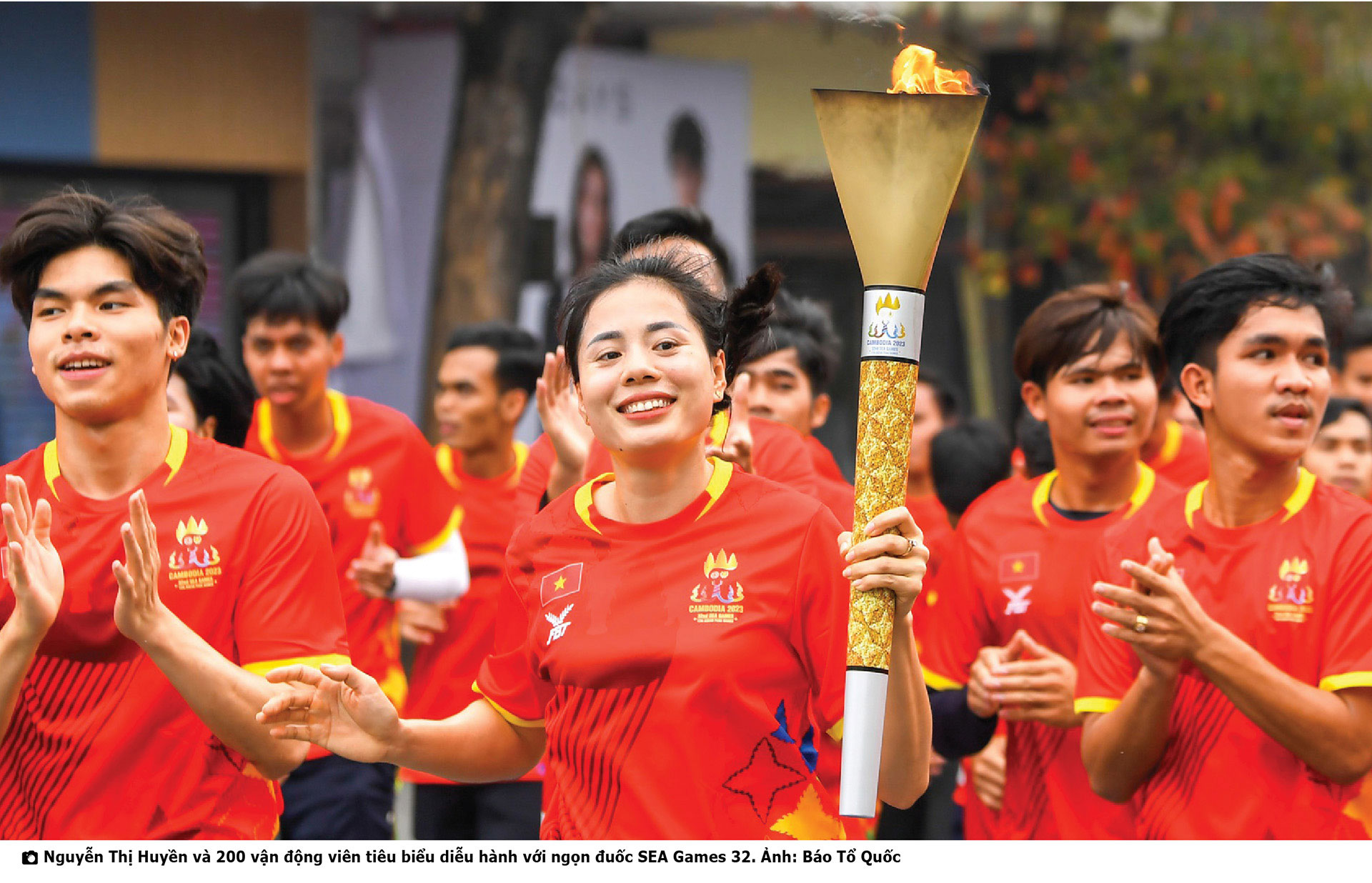 "Cô gái vàng" điền kinh Nguyễn Thị Huyền: Ngày nhỏ, lúc nào tôi cũng phải mò cua, bắt ốc - Ảnh 12. "Cô gái vàng" điền kinh Nguyễn Thị Huyền: Ngày nhỏ, lúc nào tôi cũng phải mò cua, bắt ốc - Ảnh 12.