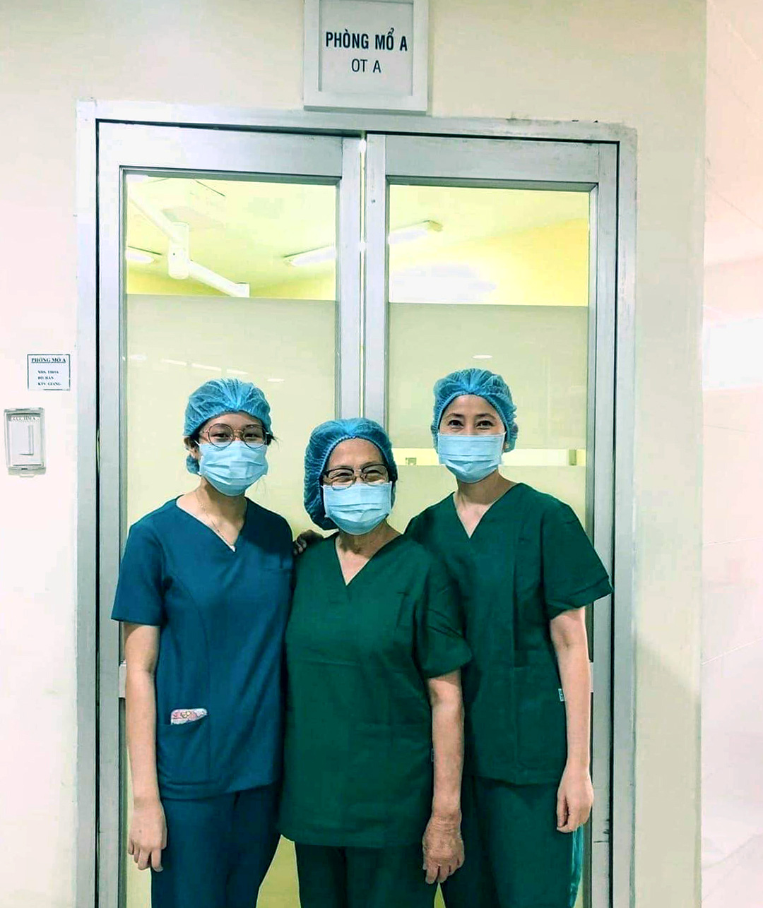 Những gia đình gặp nhau, yêu nhau, lớn lên cùng nhau... trong bệnh viện - Ảnh 8. Những gia đình gặp nhau, yêu nhau, lớn lên cùng nhau... trong bệnh viện - Ảnh 8.