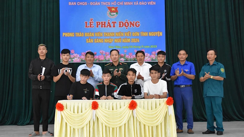 Bắc Ninh tạo nguồn, tăng cường ''sức trẻ'' trong Đảng ảnh 2