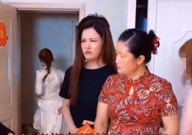 Em chồng hành động vô duyên trong lễ cưới bị chị dâu tát một cái vang dội, ngay lập tức mẹ chồng có phản ứng gây choáng - Ảnh 2. Em chồng hành động vô duyên trong lễ cưới bị chị dâu tát một cái vang dội, ngay lập tức mẹ chồng có phản ứng gây choáng - Ảnh 2.