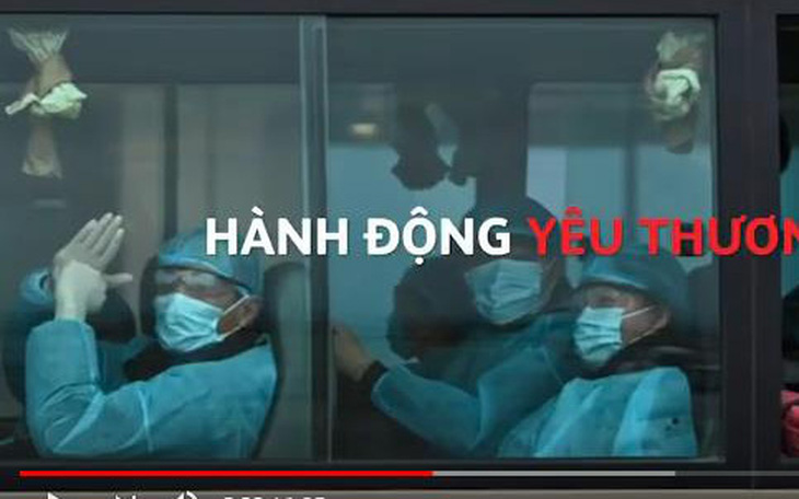 Tùng Dương và y bác sĩ hát ca khúc Hạnh phúc nghề y- Ảnh 3. Ngày thầy thuốc Việt Nam đáng nhớ