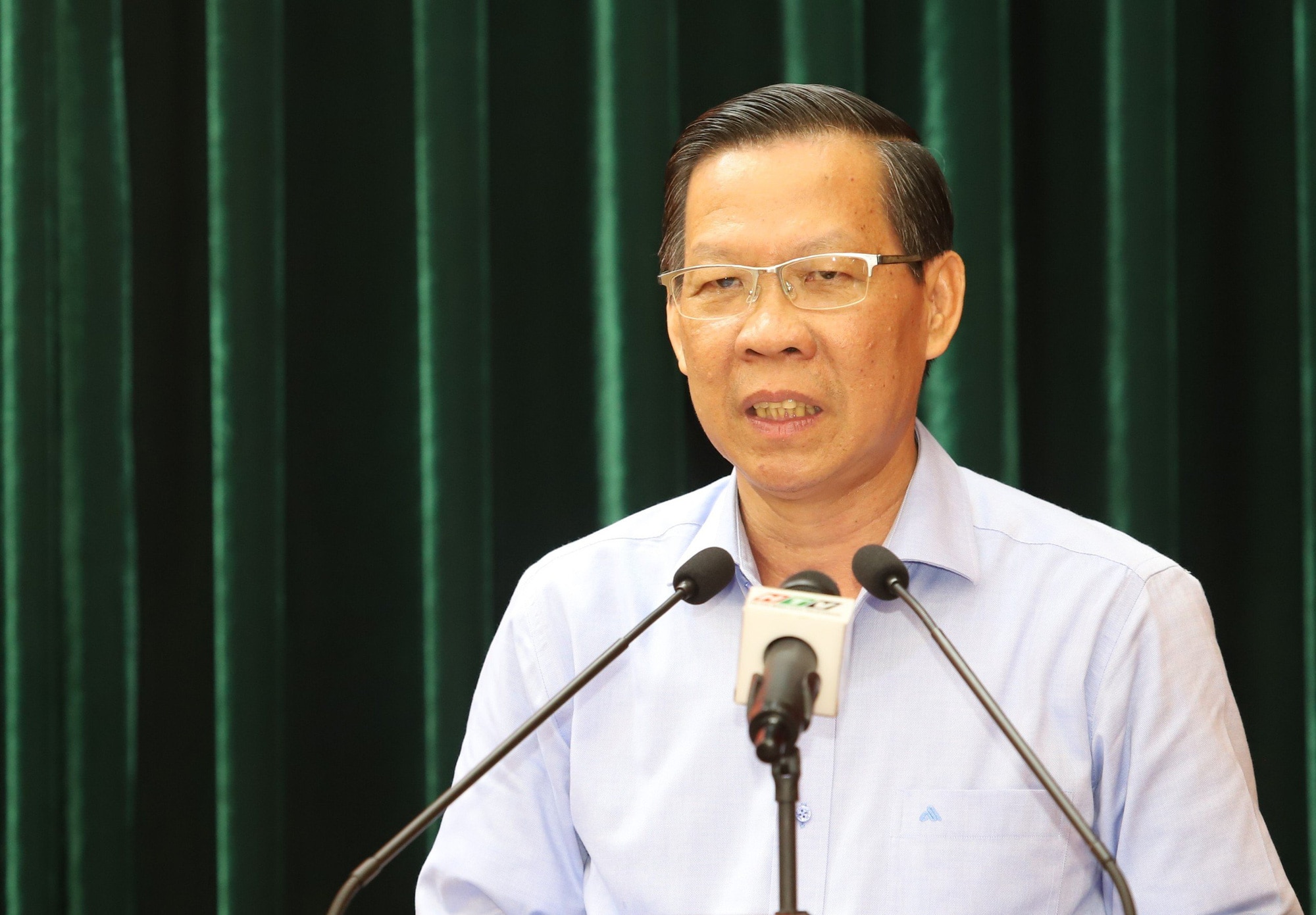 Chủ tịch UBND TP.HCM Phan Văn Mãi phát biểu tại buổi họp mặt - Ảnh: T.T