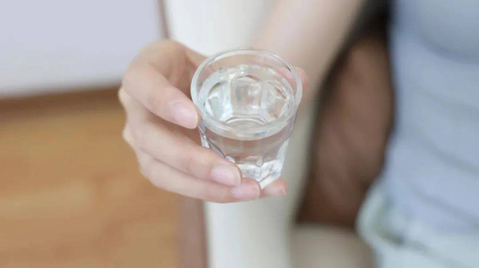 Những người dễ mắc ung thư thường có 3 thói quen này trước khi đi ngủ - Ảnh 2. Những người dễ mắc ung thư thường có 3 thói quen này trước khi đi ngủ - Ảnh 2.