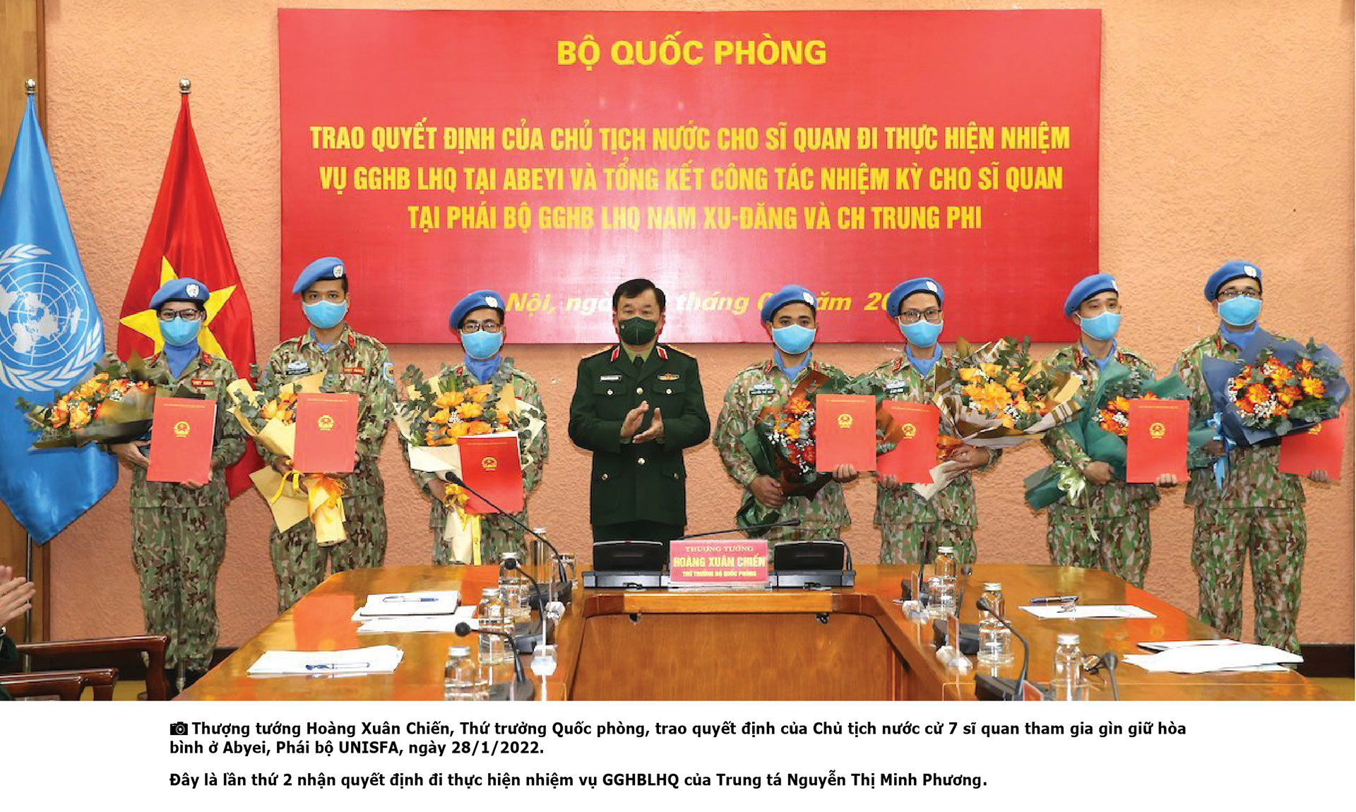 Trung tá Nguyễn Thị Minh Phương: “Miss Việt Nam” nơi vùng chiến sự - Ảnh 19. Trung tá Nguyễn Thị Minh Phương: “Miss Việt Nam” nơi vùng chiến sự - Ảnh 19.