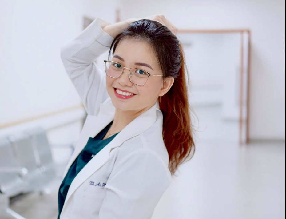 Thủ khoa ngày ấy và bây giờ: Ước mơ bác sĩ thành sự thật - Ảnh 4. Thủ khoa ngày ấy và bây giờ: Ước mơ bác sĩ thành sự thật - Ảnh 4.