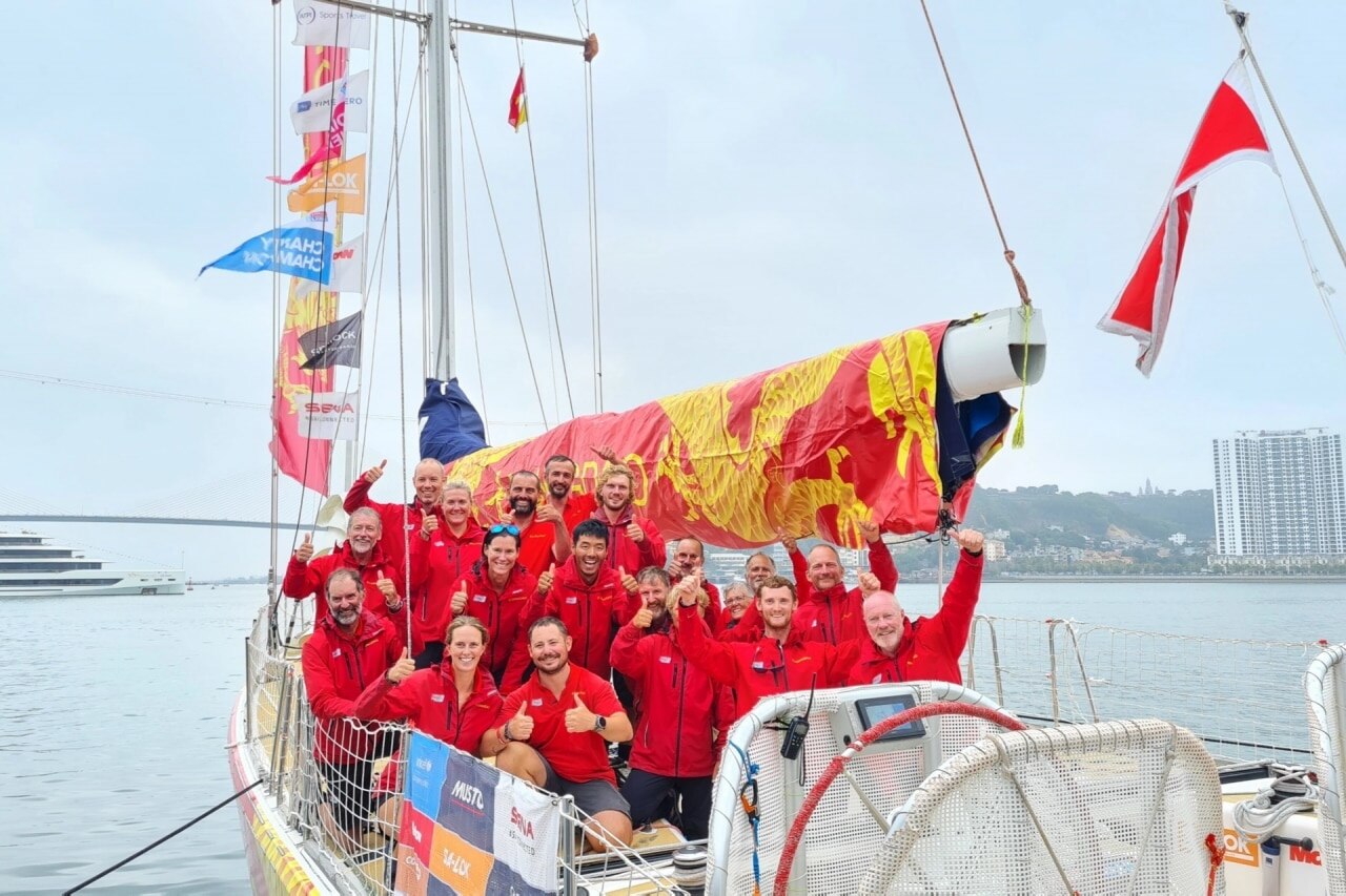 Những đội đua thuyền buồm vòng quanh thế giới đầu tiên đến Hạ Long - 1