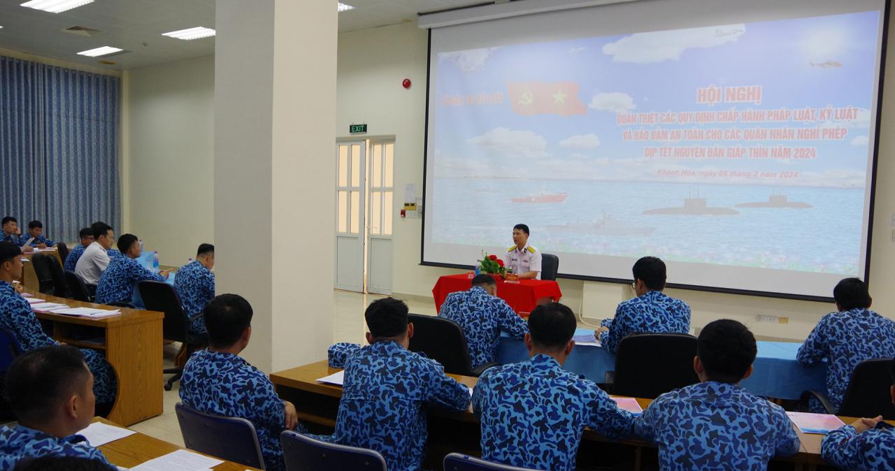 9-chi-huy-lu-doan-quan-triet-quy-tac-an-toan-cho-quan-nhan-truoc-khi-nghi-phep-818 - Vietnam.vn 9 chi huy lu doan quan triet quy tac an toan cho quan nhan truoc khi nghi phep.jpg