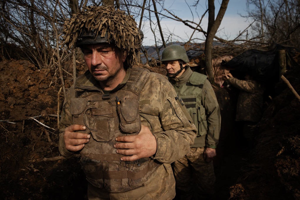 Avdiivka thất thủ, lính Ukraine mở đường máu rút khỏi pháo đài bị bao vây - 1 Avdiivka thất thủ, lính Ukraine mở đường máu rút khỏi pháo đài bị bao vây - 1