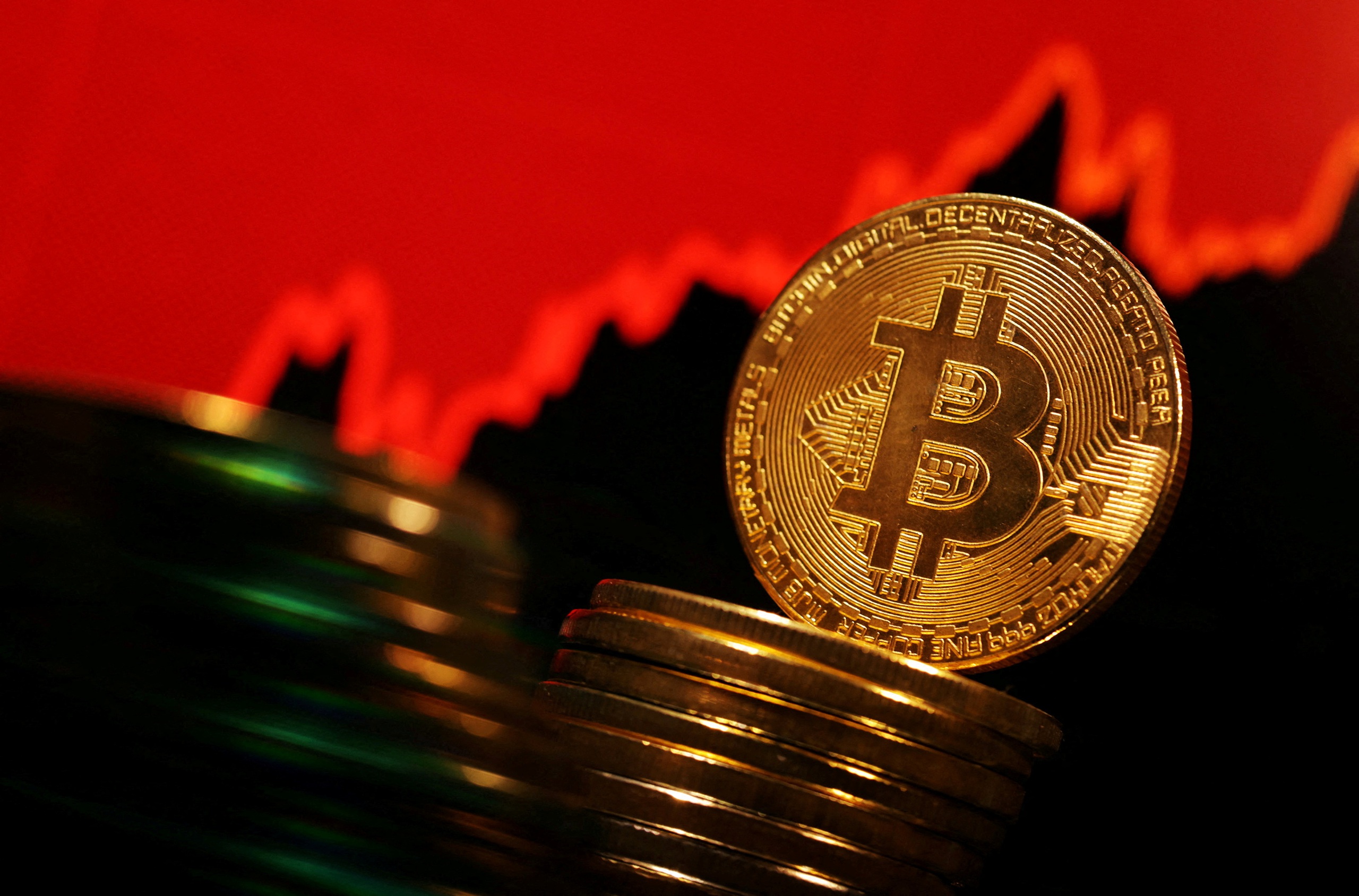 Bitcoin vượt mốc 60.000 USD, tiến gần kỷ lục- Ảnh 1. Bitcoin vượt mốc 60.000 USD, tiến gần kỷ lục- Ảnh 1.