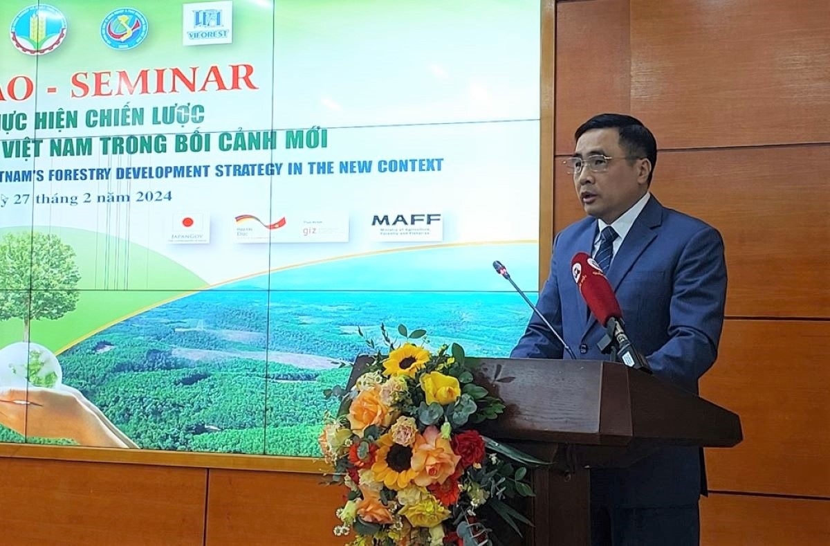 Thứ trưởng Bộ Nông nghiệp và Phát triển nông thôn Nguyễn Quốc Trị phát biểu tại hội thảo.