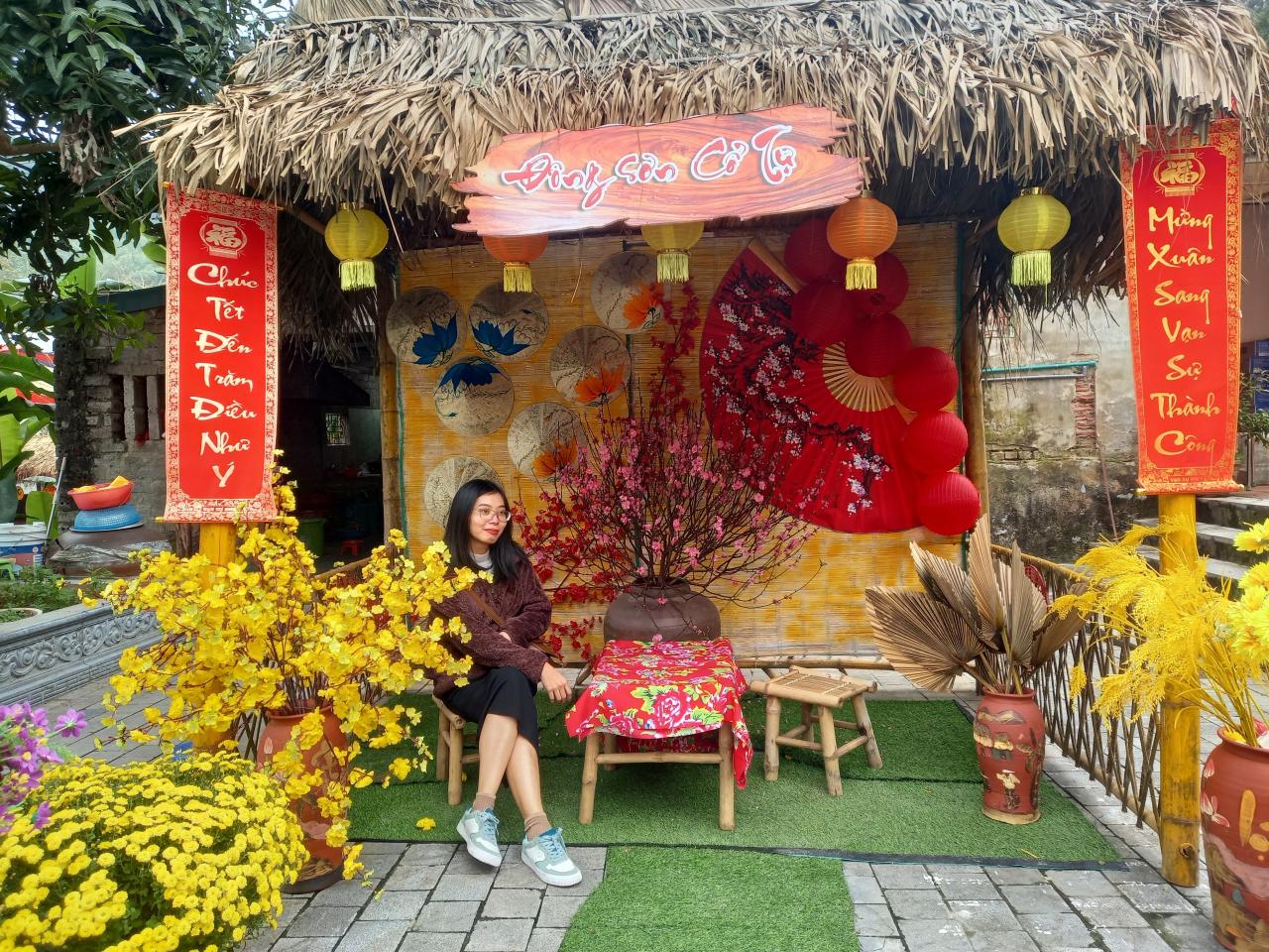 Choi-Tet-Lang-Co-Don-2 - Vietnam.vn Tết xưa làng cổ là chương trình được tổ chức hàng năm với nhiều hoạt động như hội chợ làng, văn nghệ, múa rối, chọi gà... nhằm quảng bá thu hút du khách đến tham quan vui chơi ngày Tết tại làng. Tết xưa làng cổ năm Giáp Thìn 2024 diễn ra từ 4.2 đến hết 14.2.