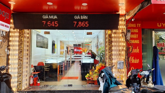 Cửa hàng vàng thưa thớt khách, chưa bổ sung kịp vàng nhẫn sau ngày vía Thần Tài