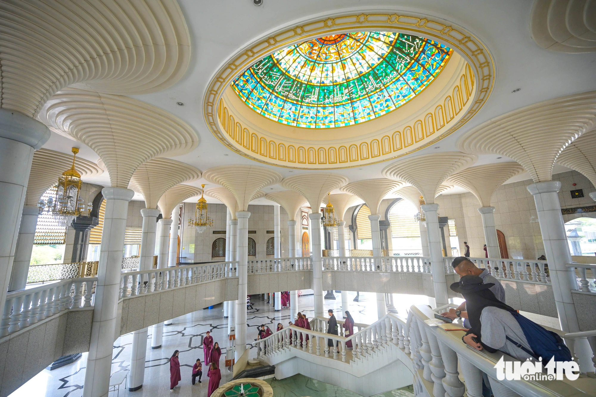 Thánh đường hồi giáo Jame Asr Hassanil Bolkiah ở thủ đô Brunei Thánh đường Hồi giáo Jame Asr Hassanil Bolkiah ở thủ đô Brunei
