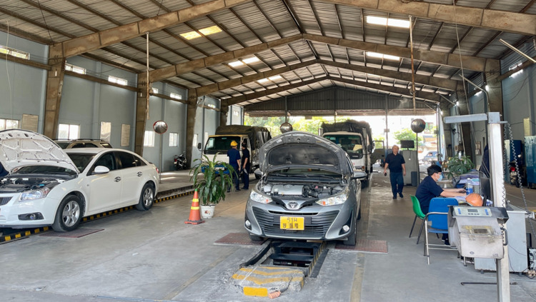 Được kiểm định thiết bị, 9 trung tâm đăng kiểm ở TP.HCM không phải tạm ngừng hoạt động- Ảnh 1. Được kiểm định thiết bị, 9 trung tâm đăng kiểm ở TP.HCM không phải tạm ngừng hoạt động- Ảnh 1.