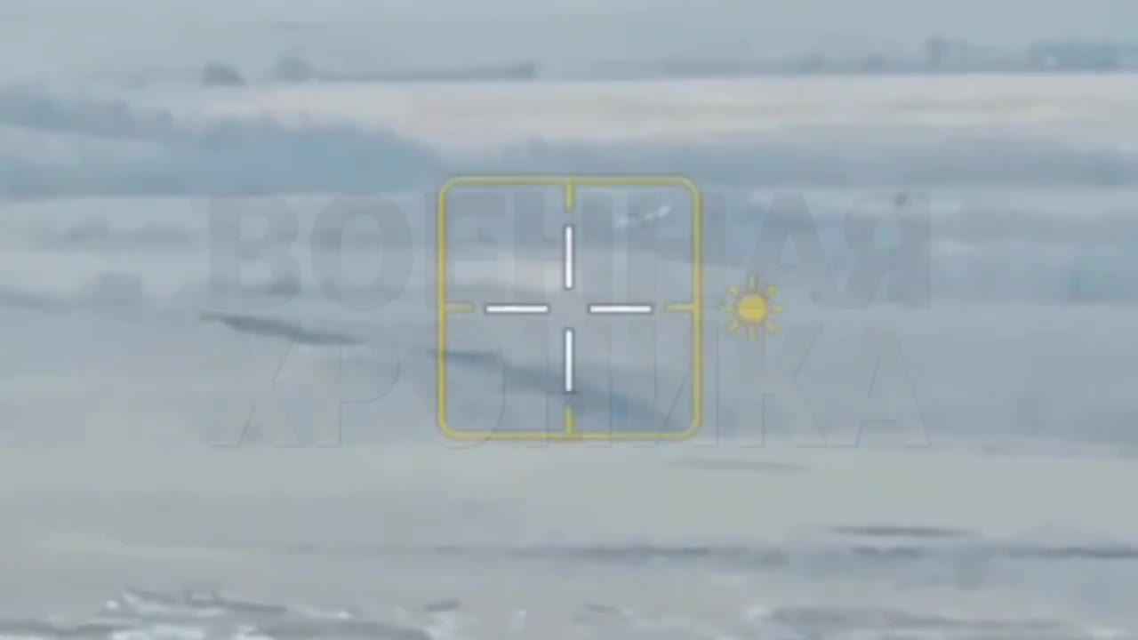 Thế giới - Hai sân bay quân sự lớn của Ukraine bị tên lửa Nga tấn công (Hình 3).
