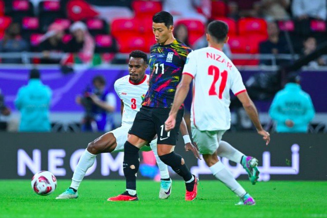 Hàn Quốc trắng tay tại Asian Cup, HLV Jurgen Klinsmann vẫn tuyên bố thành công- Ảnh 1. Hàn Quốc trắng tay tại Asian Cup, HLV Jurgen Klinsmann vẫn tuyên bố thành công- Ảnh 1.