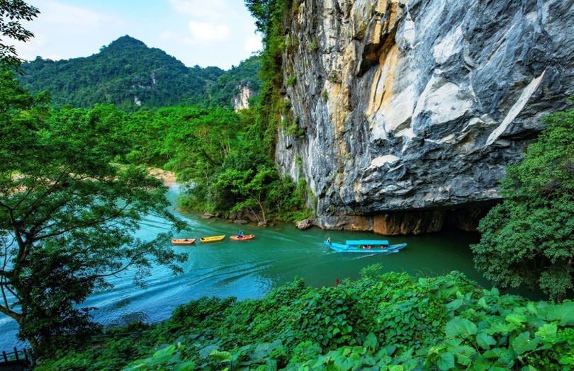 Phong Nha, Quảng Bình có 2 năm liên tiếp nằm trong top 3 những điểm đến thân thiện nhất Việt Nam - Ảnh: Booking.com