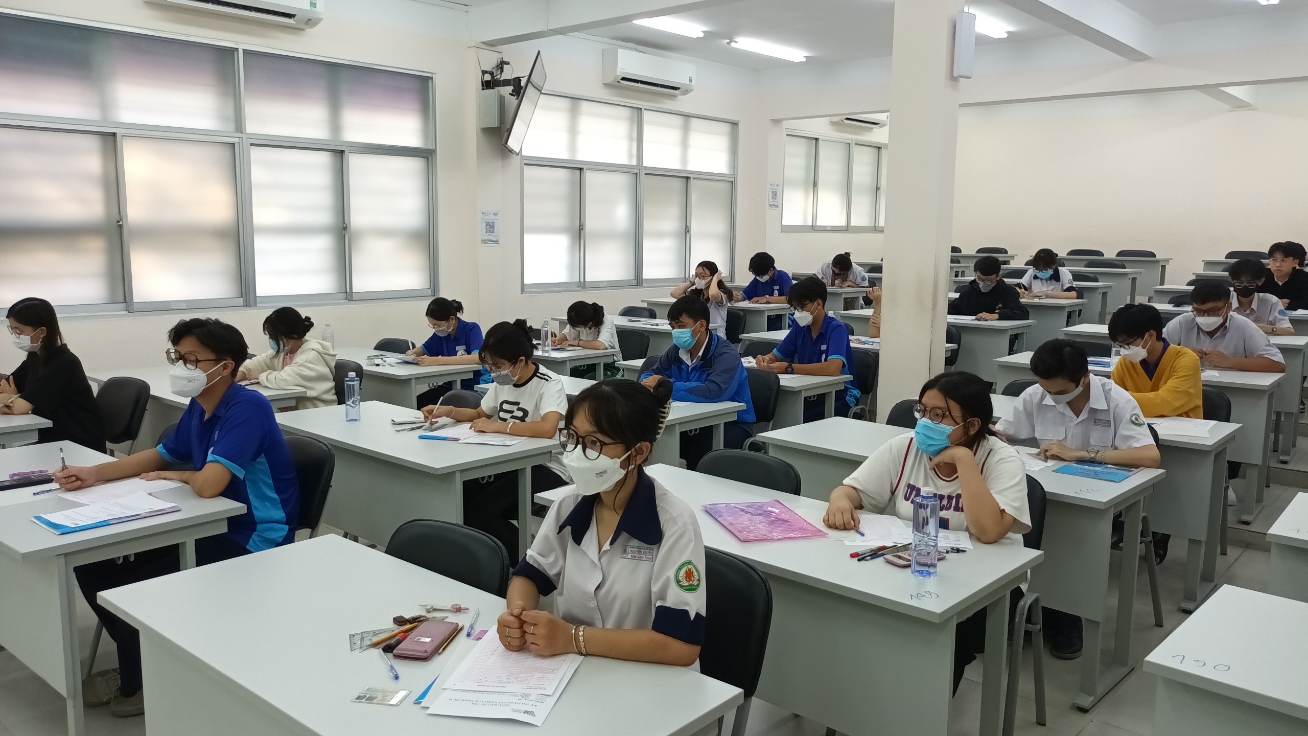 Hơn 100 trường ĐH, CĐ xét điểm thi đánh giá năng lực ĐH Quốc gia TP.HCM 2024- Ảnh 1. Hơn 100 trường ĐH, CĐ xét điểm thi đánh giá năng lực ĐH Quốc gia TP.HCM 2024- Ảnh 1.