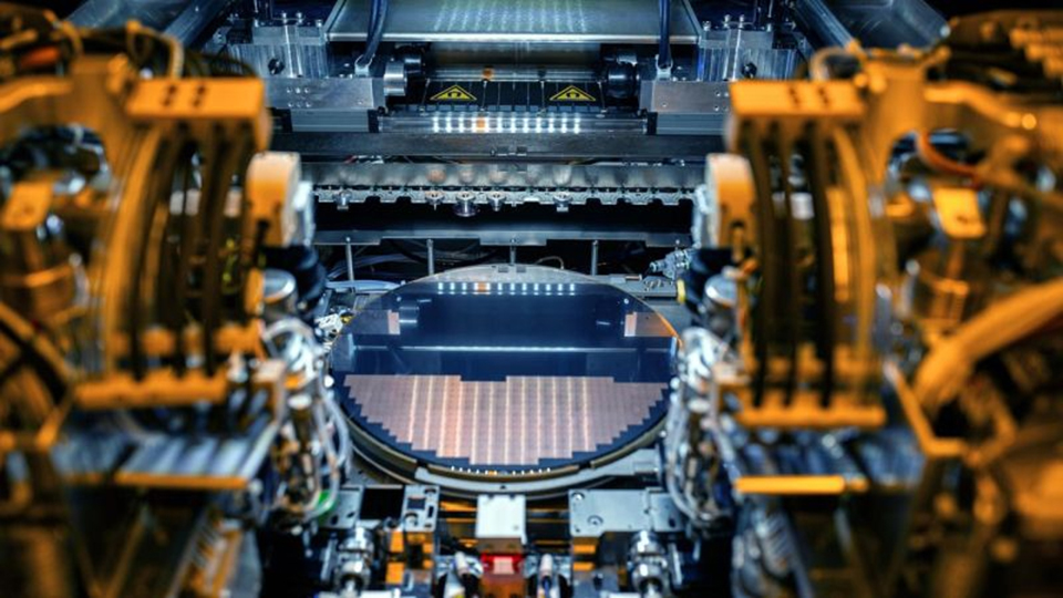 Intel sẵn sàng trở thành đối tác sản xuất chip theo hợp đồng- Ảnh 1. Intel sẵn sàng trở thành đối tác sản xuất chip theo hợp đồng- Ảnh 1.