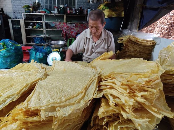 Làng nghề tàu hũ ky ở Vĩnh Long đỏ lửa ngày giáp Tết