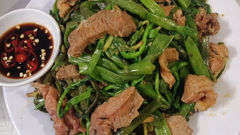 Loại rau thơm tưởng chỉ ăn kèm lại là vị thuốc quý không phải ai cũng biết - Ảnh 4. Loại rau thơm tưởng chỉ ăn kèm lại là vị thuốc quý không phải ai cũng biết - Ảnh 4.