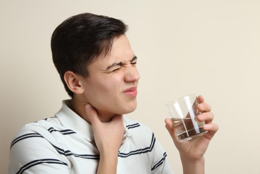 Loại trà quen thuộc giúp giảm viêm họng và ho không phải ai cũng biết - Ảnh 1. Loại trà quen thuộc giúp giảm viêm họng và ho không phải ai cũng biết - Ảnh 1.