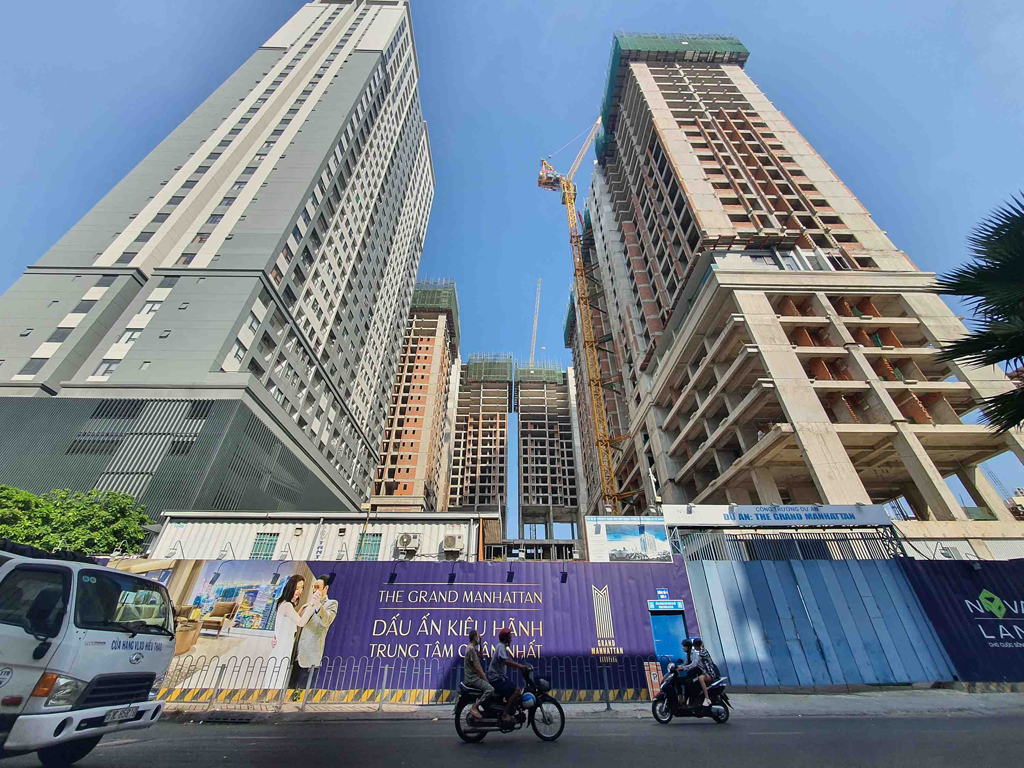 Ngân hàng Nhà nước nói gì về việc 'không cho vay tiền mua nhà hình thành trong tương lai'?- Ảnh 1. Ngân hàng Nhà nước nói gì về việc 'không cho vay tiền mua nhà hình thành trong tương lai'?- Ảnh 1.
