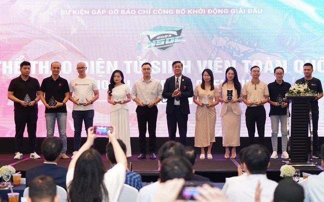 Nhiều tựa game hâm nóng sân chơi eSports Việt đầu năm 2024- Ảnh 1.