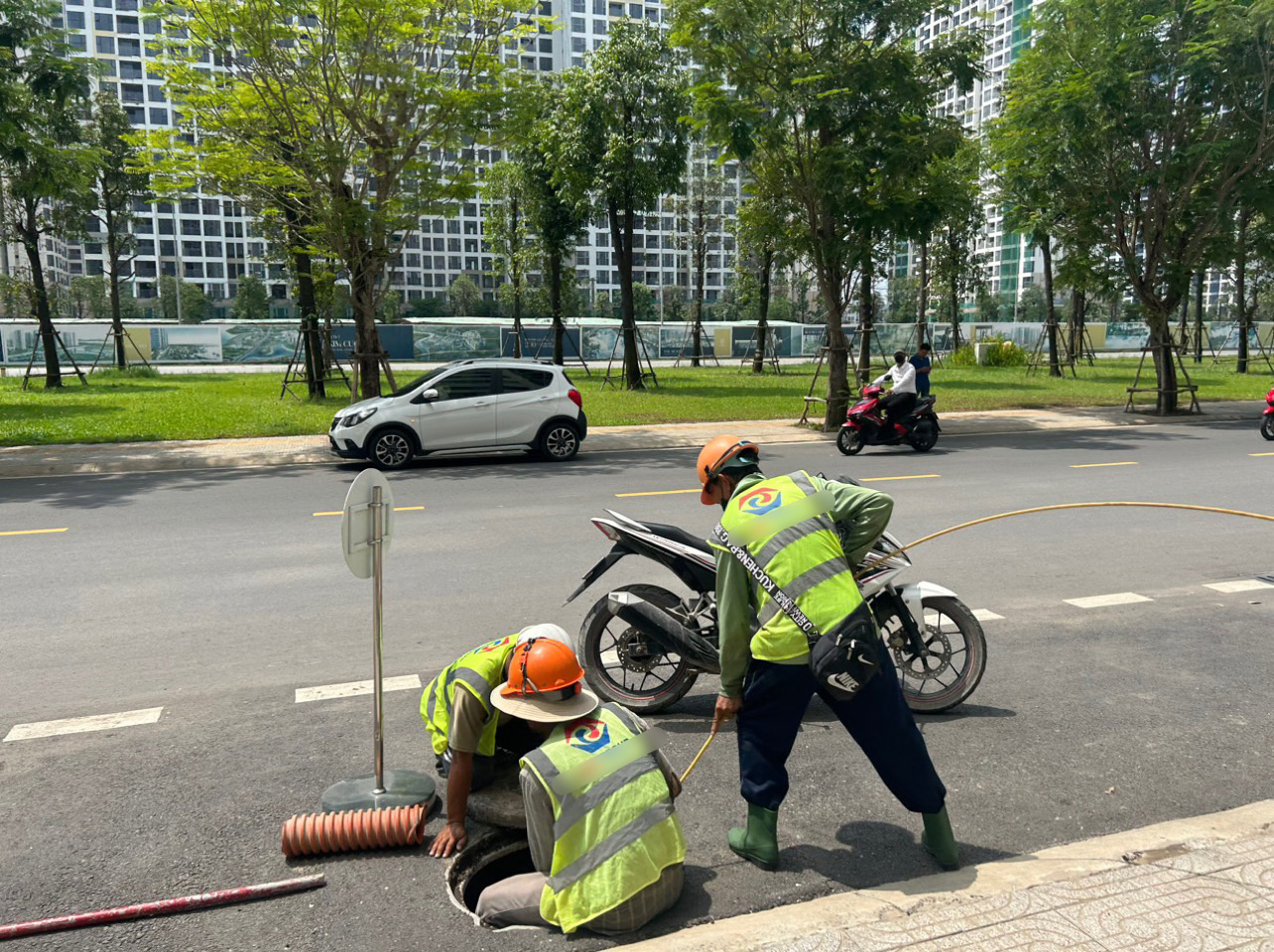 Những cách 'làm mát' cấp tốc nguy hiểm ngày nắng nóng- Ảnh 1. Những cách 'làm mát' cấp tốc nguy hiểm ngày nắng nóng- Ảnh 1.