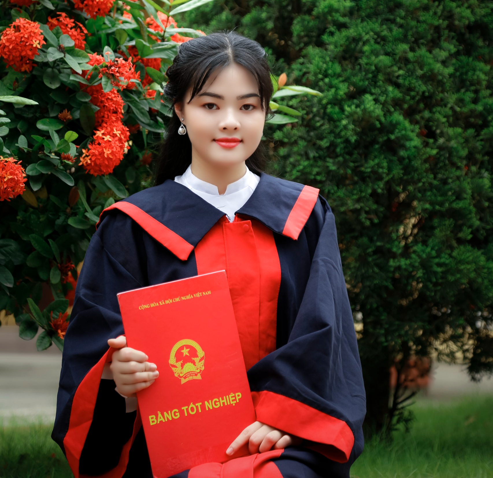 Nữ sinh học khối A1 nhưng lại trở thành thủ khoa khối D01 toàn quốc - Ảnh 1. Nữ sinh học khối A1 nhưng lại trở thành thủ khoa khối D01 toàn quốc - Ảnh 1.