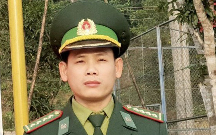 Phác họa chân dung người đoàn viên đầu tiên- Ảnh 3. Cán bộ Đoàn mang quân hàm xanh