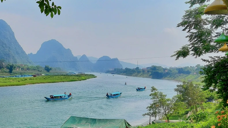 Quảng Bình đón 115 nghìn lượt khách du lịch dịp Tết Giáp Thìn 2024 ảnh 1