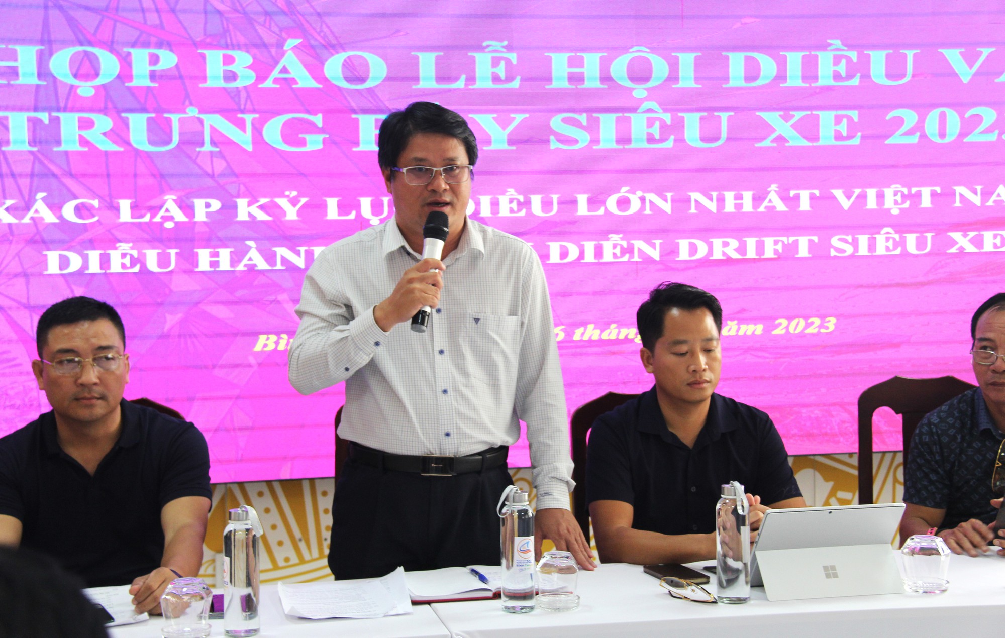 Siêu xe, diều "khủng" sắp quy tụ, diễu hành trên đường ven biển Bình Thuận - Ảnh 1. Siêu xe, diều "khủng" sắp quy tụ, diễu hành trên đường ven biển Bình Thuận - Ảnh 1.
