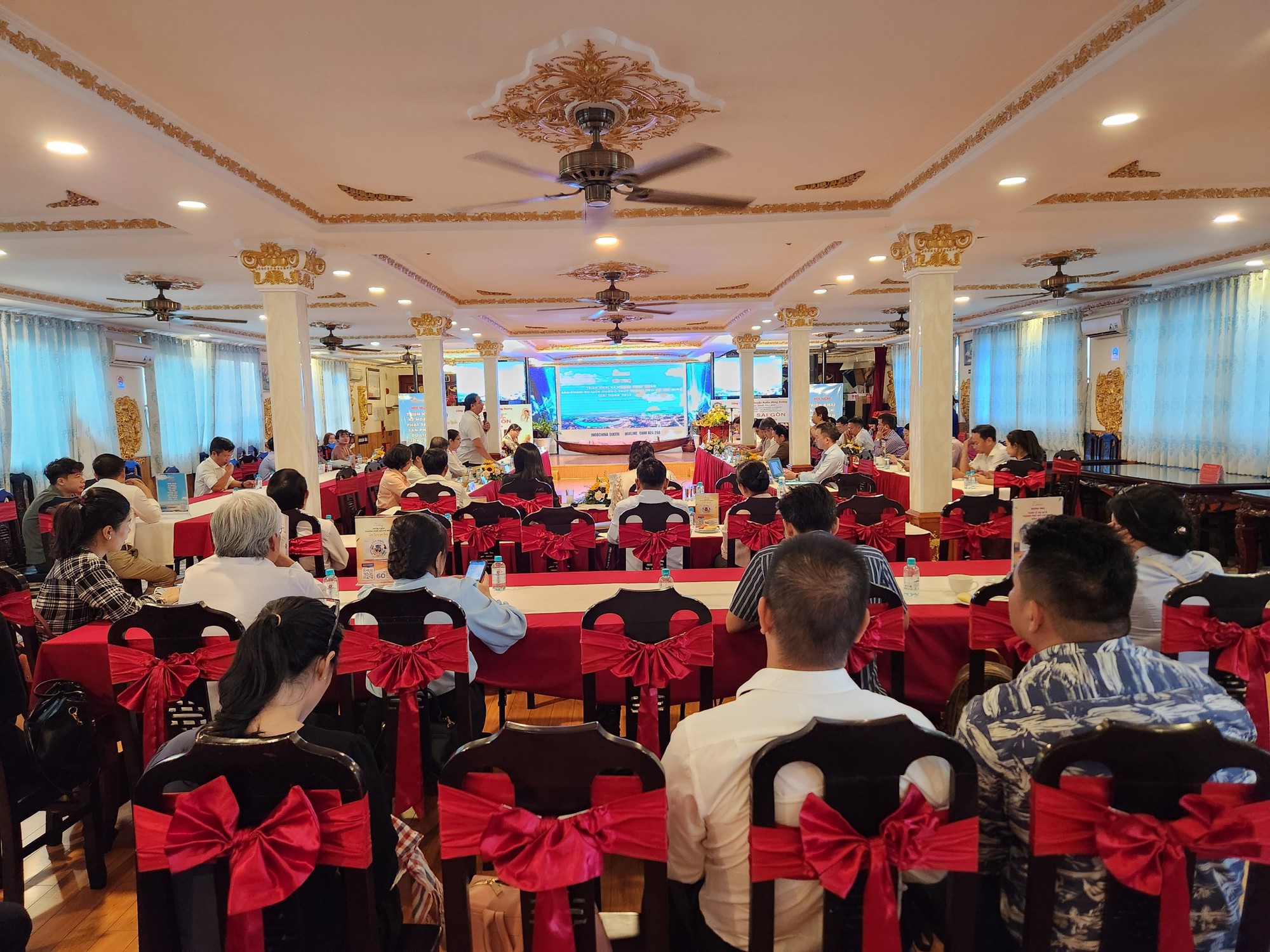 TP.HCM nỗ lực giúp du lịch đường thủy khởi sắc - Ảnh 1. TP.HCM nỗ lực giúp du lịch đường thủy khởi sắc - Ảnh 1.