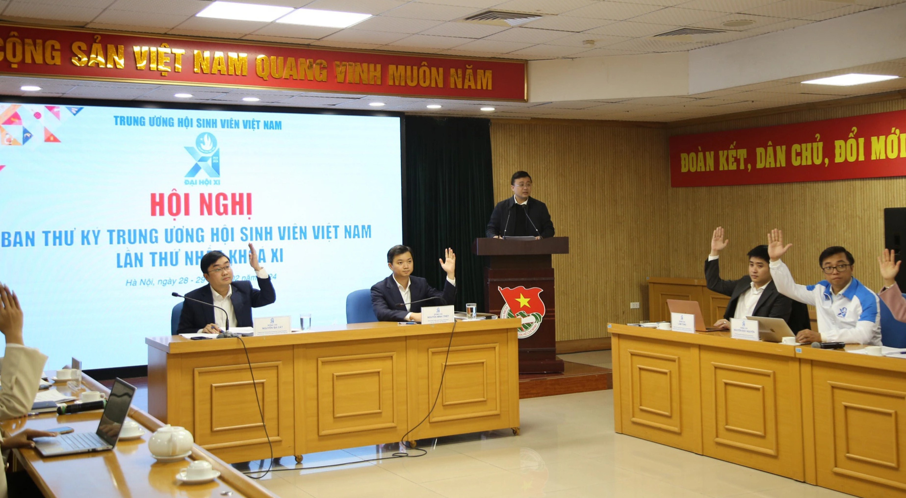 Tìm cách để sinh viên 5 tốt có động lực làm việc trong cơ quan nhà nước- Ảnh 1. Khai mạc Hội nghị Ban thư ký Trung ương Hội Sinh viên Việt Nam lần thứ nhất, khóa XI - Ảnh: MINH HIỂN