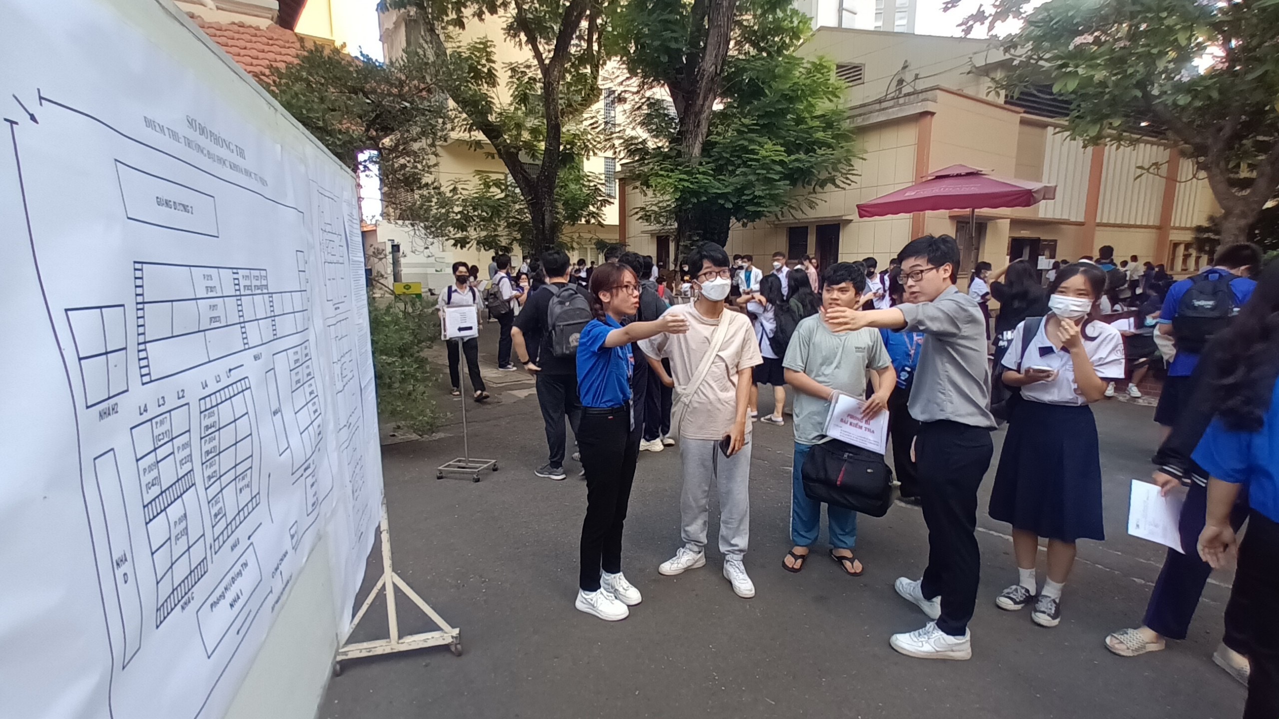 Trường ĐH Khoa học tự nhiên TP.HCM tuyển sinh 2 ngành mới về vi mạch, bán dẫn- Ảnh 1. Trường ĐH Khoa học tự nhiên TP.HCM tuyển sinh 2 ngành mới về vi mạch, bán dẫn- Ảnh 1.