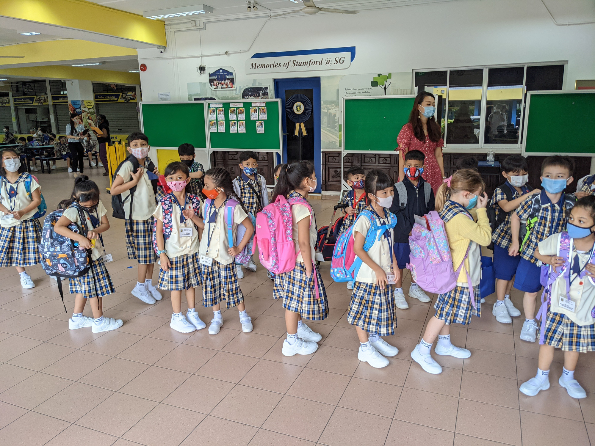 Trường học Singapore đã vui trở lại - Ảnh 1. Trường học Singapore đã vui trở lại - Ảnh 1.