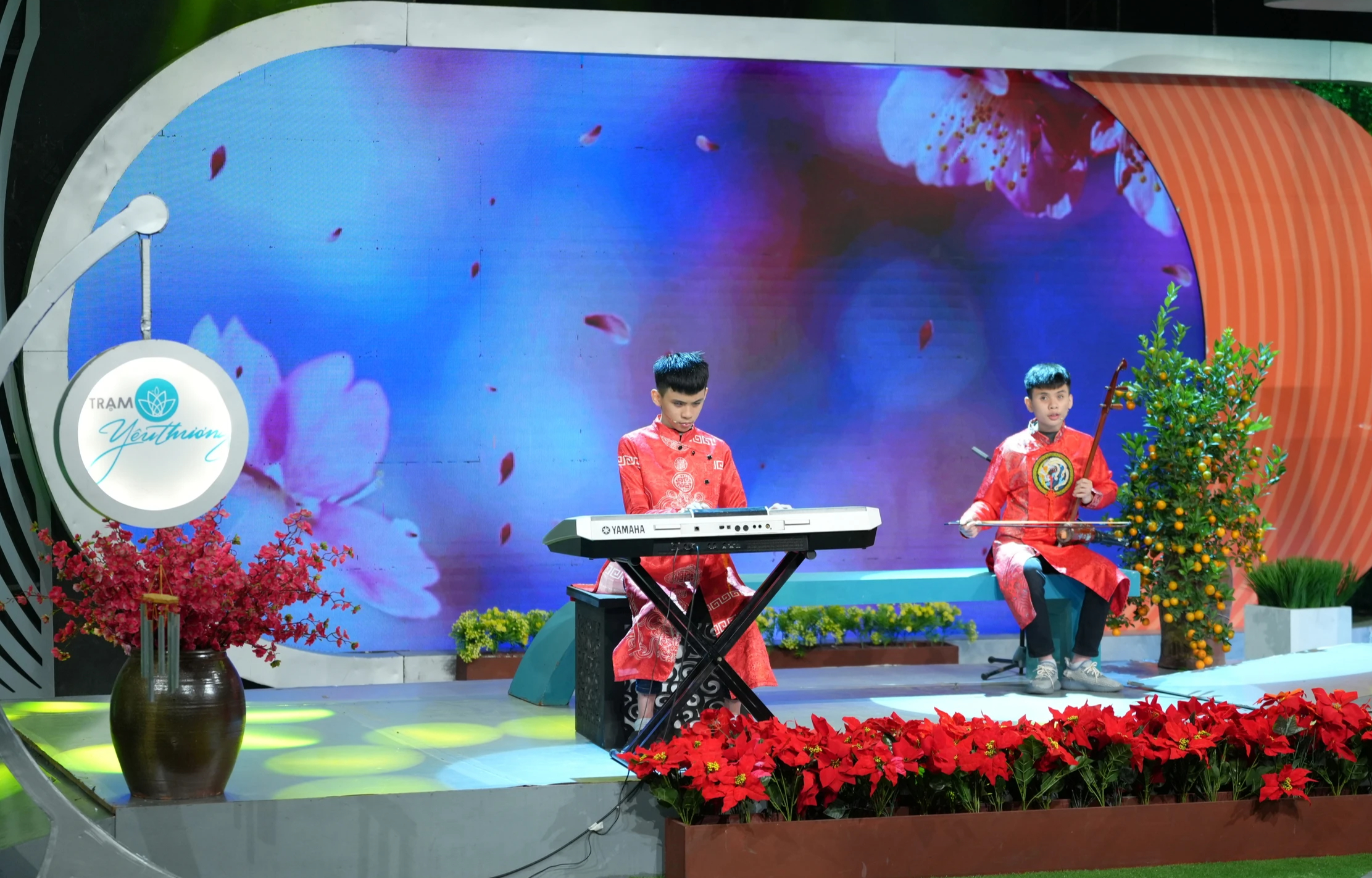 The First Spring Wish Of Blind Twins Vietnam vn the-first-spring-wish-of-blind-twins-vietnam-vn