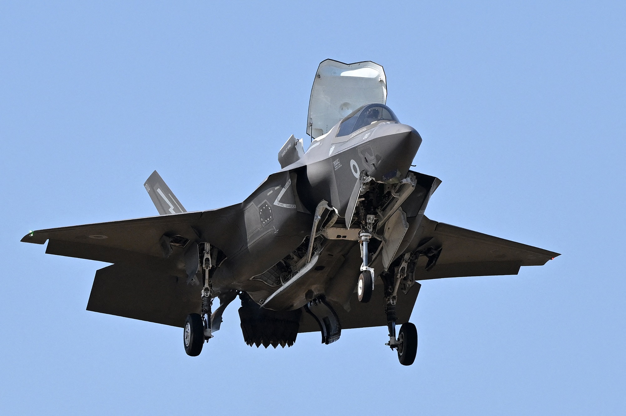 Vì sao tòa án ra lệnh Hà Lan dừng cung cấp bộ phận F-35 cho Israel?- Ảnh 1. Vì sao tòa án ra lệnh Hà Lan dừng cung cấp bộ phận F-35 cho Israel?- Ảnh 1.