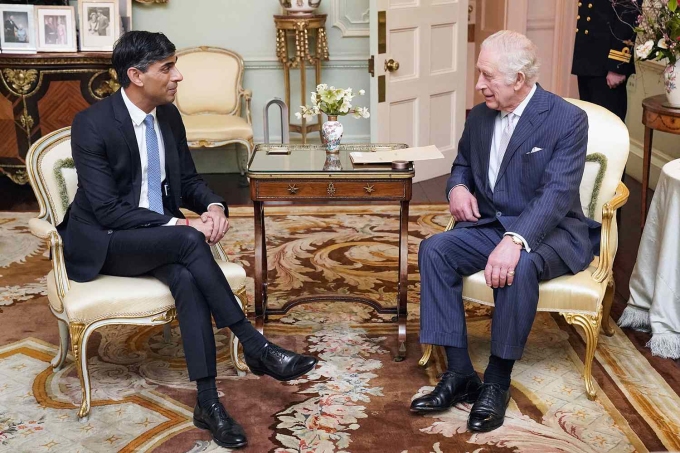 Vua Charles III 'khóc suốt' sau khi mắc ung thư - Ảnh 1. Vua Charles III 'khóc suốt' sau khi mắc ung thư - Ảnh 1.