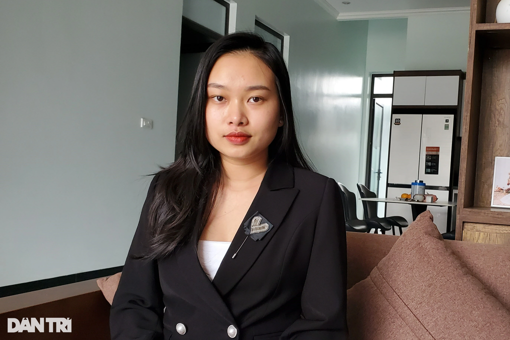 Bỏ công việc lương cao, nữ cử nhân xinh đẹp viết đơn nhập ngũ - 3 Bỏ công việc lương cao, nữ cử nhân xinh đẹp viết đơn nhập ngũ - 3