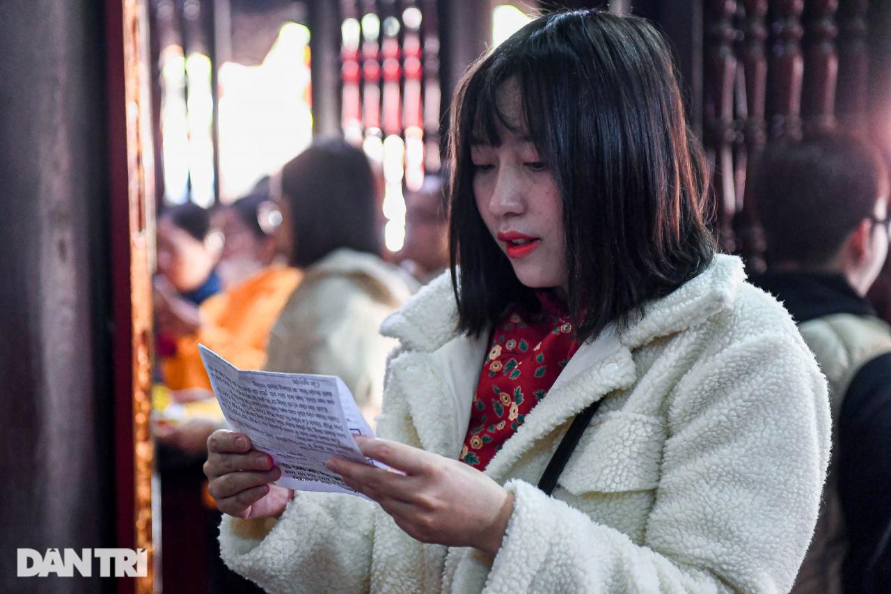 Ngôi chùa nổi tiếng Hà Nội đông kín người đến cầu duyên ngày lễ tình yêu - 6 Ngôi chùa nổi tiếng Hà Nội đông kín người đến cầu duyên ngày lễ tình yêu - 6