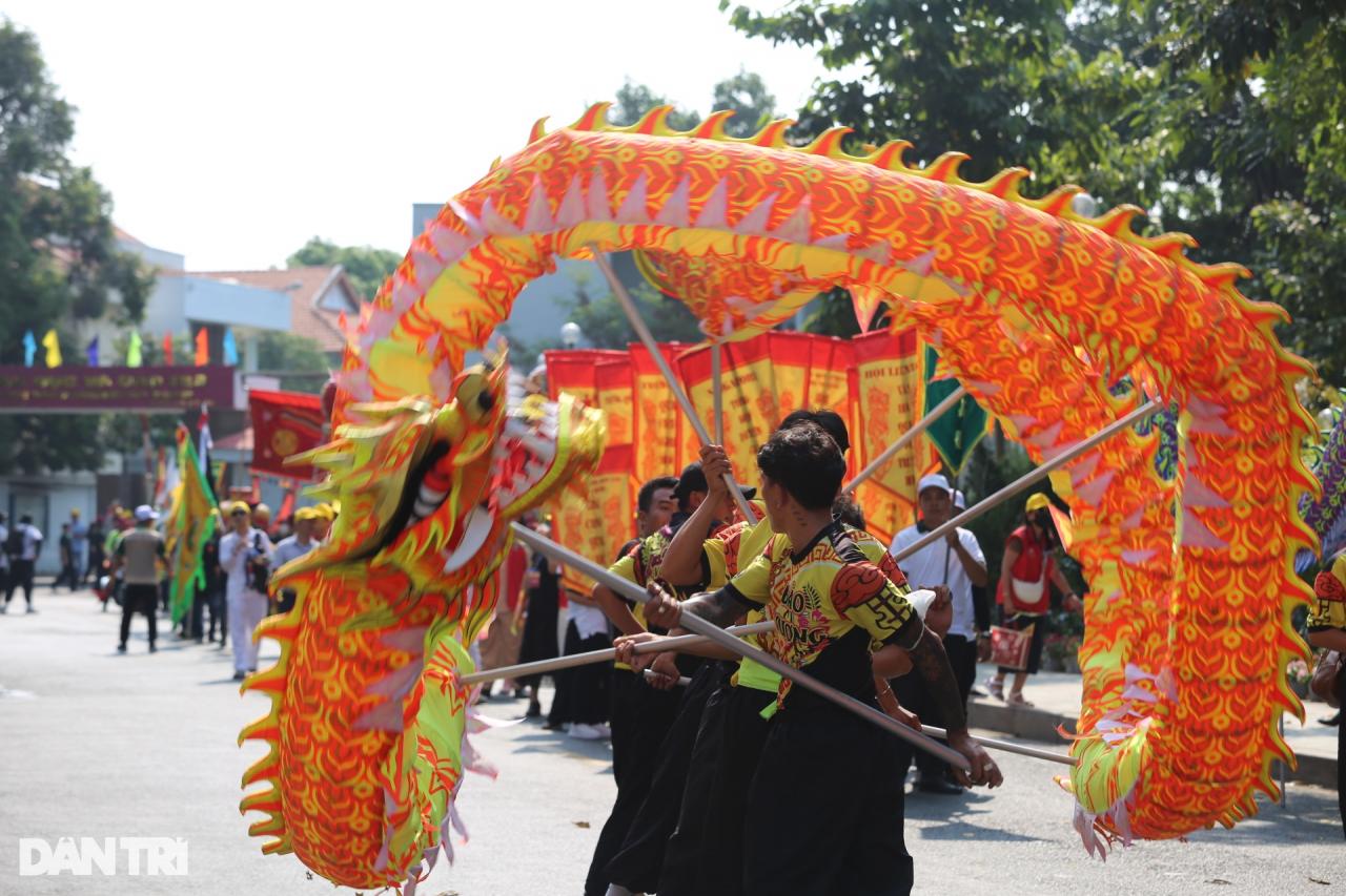 Người dân hóa trang thần tiên, diễu hành lễ nghinh thần độc đáo ở Biên Hòa - 4