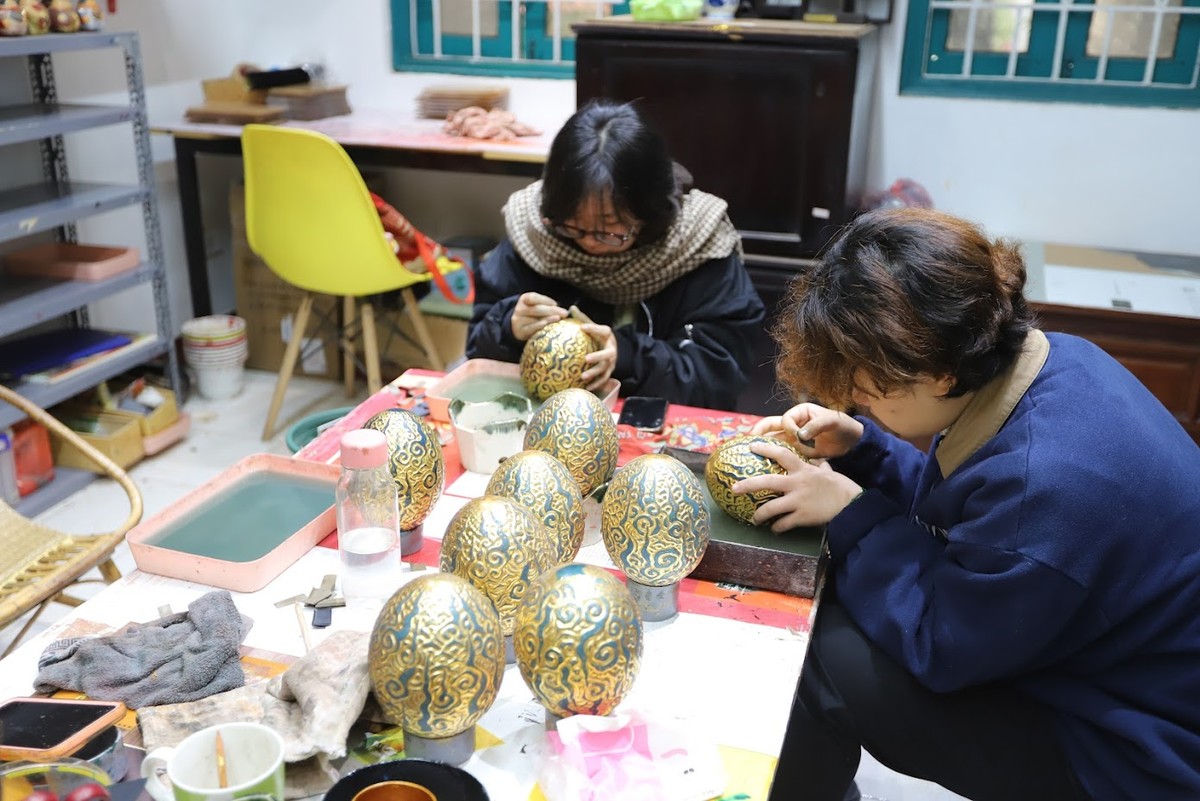 img-6780-9413-2 - Vietnam.vn Gen Z say mê làm linh vật rồng rực rỡ với biểu cảm ngộ nghĩnh ảnh 12