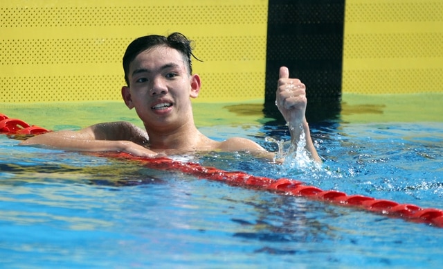 Kình ngư Nguyễn Huy Hoàng lại HCV, phá tiếp kỷ lục ở giải bơi các nhóm tuổi châu Á- Ảnh 1.