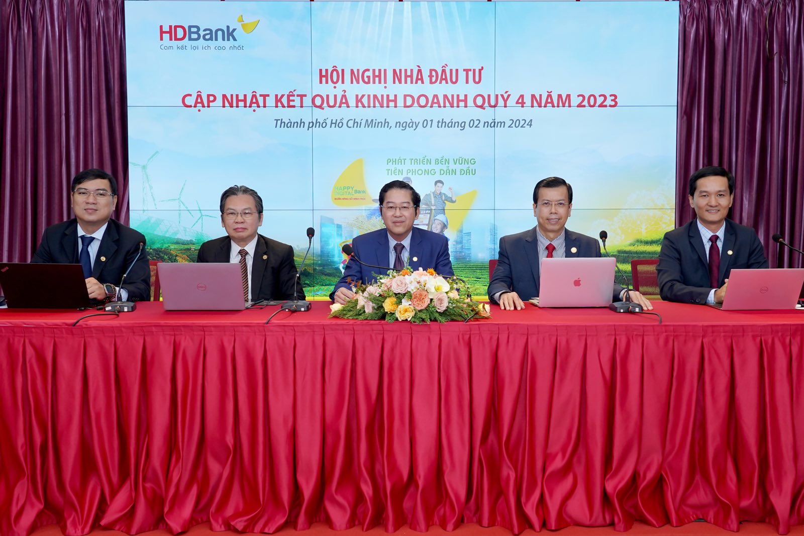 Hội nghị nhà đầu tư HDBank: tiếp tục định hướng tăng trưởng cao, bền vững- Ảnh 1. Hội nghị nhà đầu tư HDBank: tiếp tục định hướng tăng trưởng cao, bền vững- Ảnh 1.